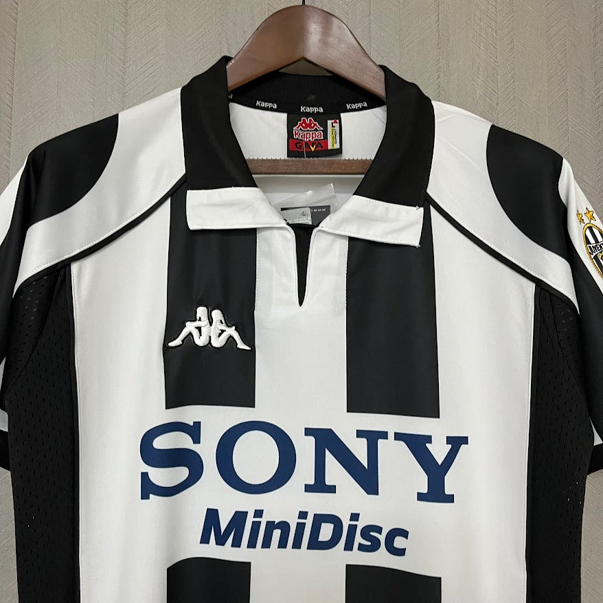 Camiseta Retro — Juventus 97/98 — Local — Edición Clásica