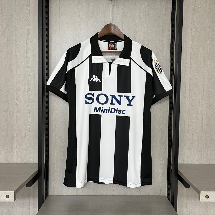 Camiseta Retro — Juventus 97/98 — Local — Edición Clásica