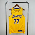 LA Lakers- Camiseta Dončić #77 - Local- Temporada 2026