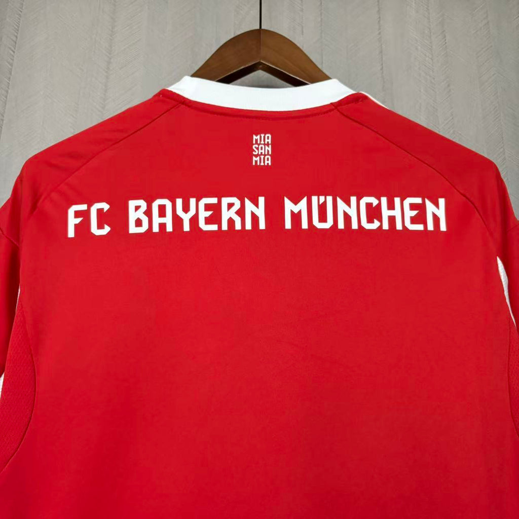 Bayern de Múnich - Local - Versión Aficionado - Temporada 2025/26