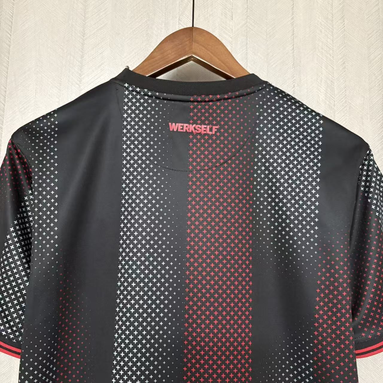 Bayer 04 Leverkusen - Local - Versión Aficionado - Temporada 2025/26