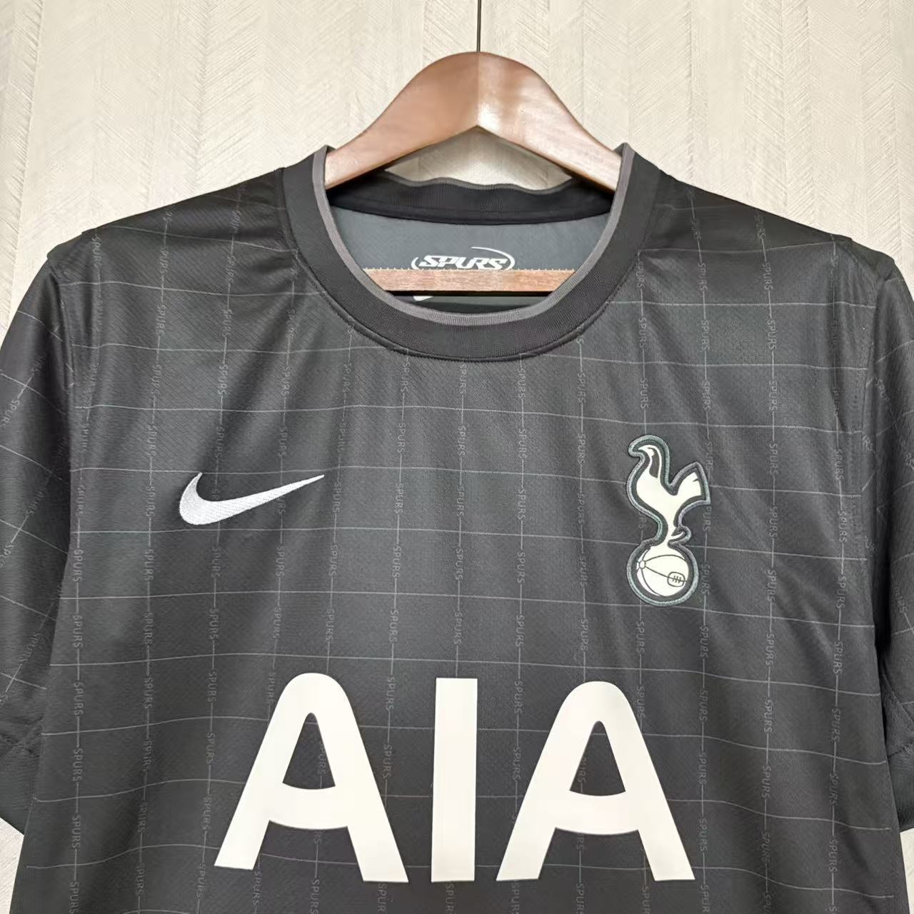 Tottenham - Visitante- Versión Aficionado - Temporada 2025/26