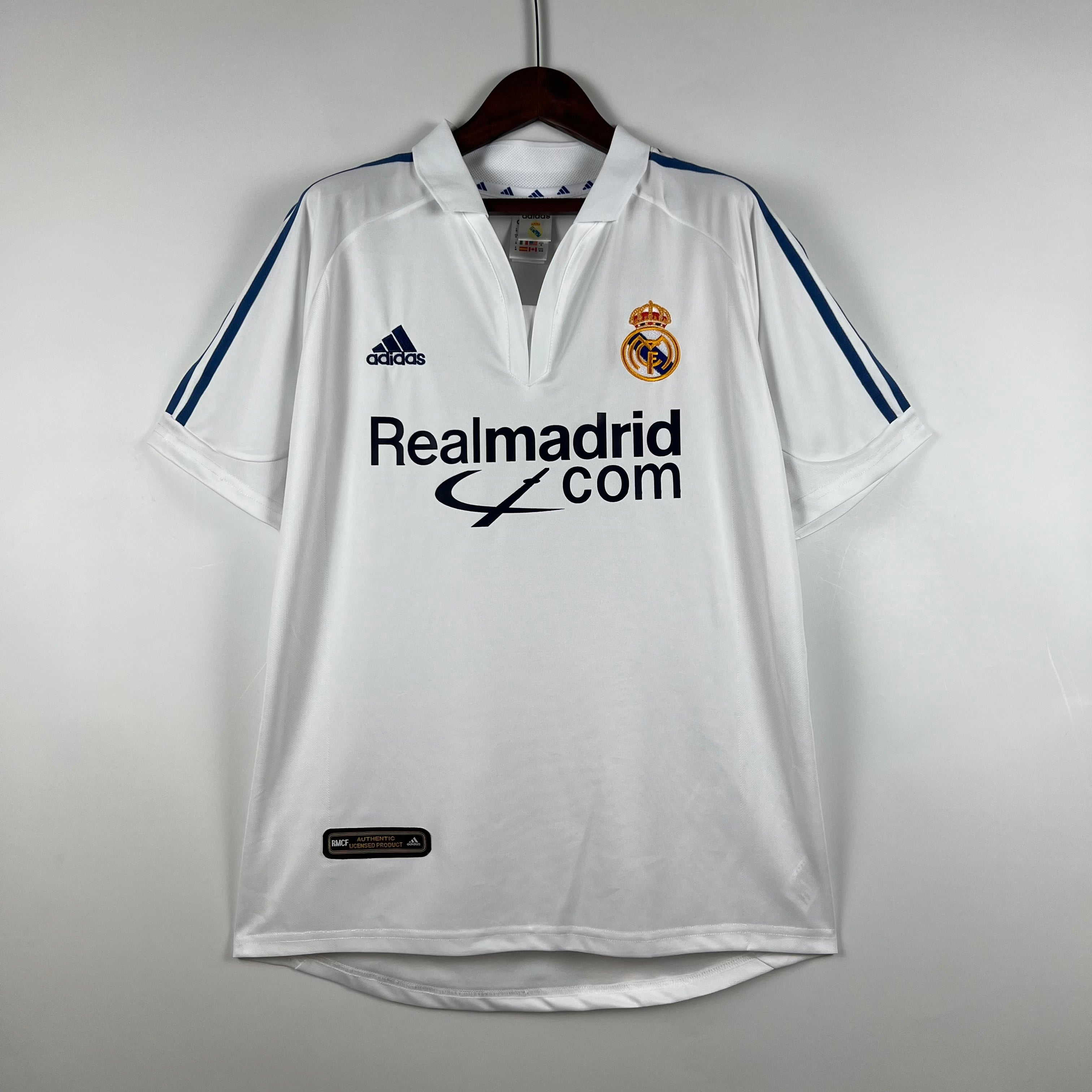 Camiseta Retro — Real Madrid 01/02 — Local — Edición Clásica