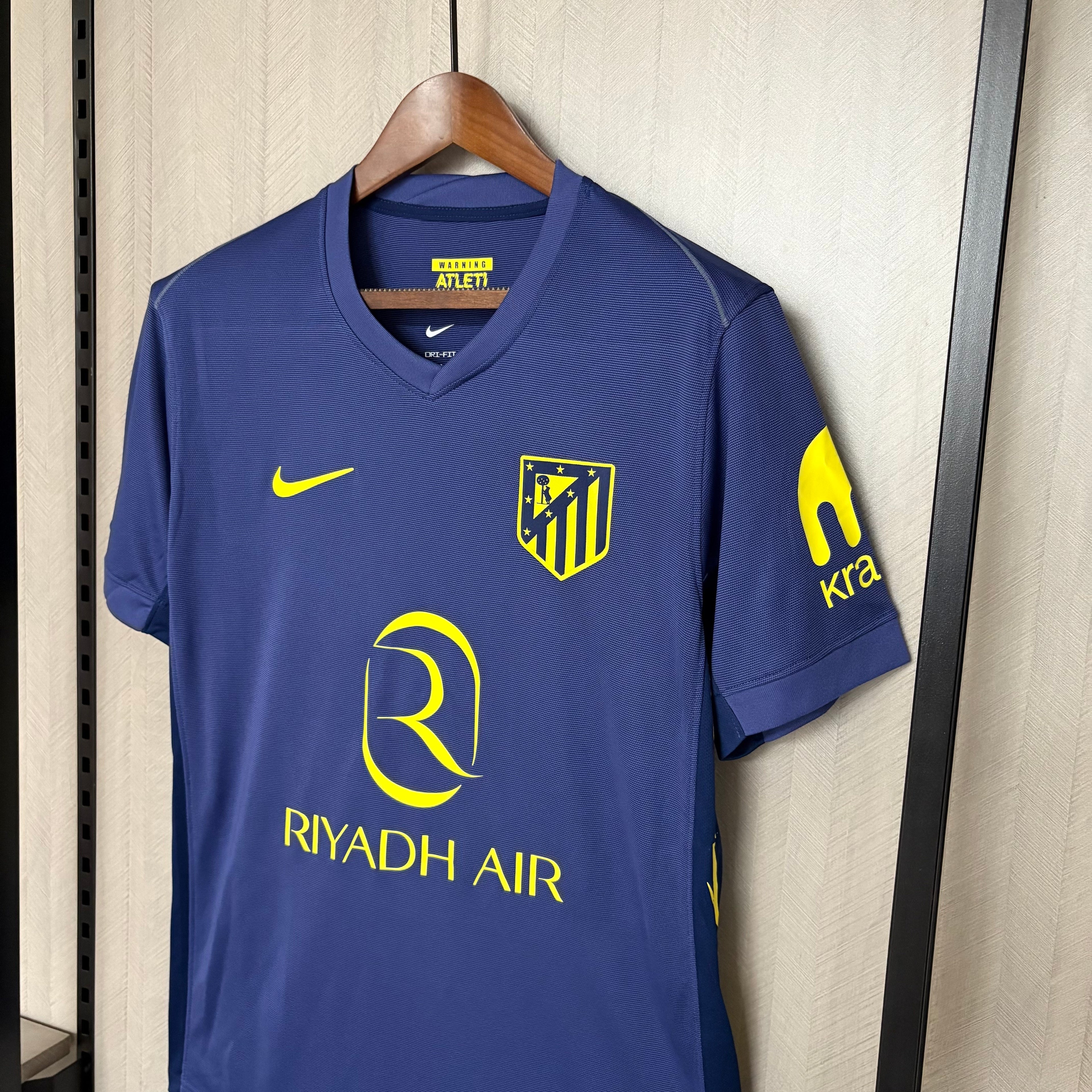 Atlético Madrid - Visitante - Versión Aficionado - Temporada 2025/26