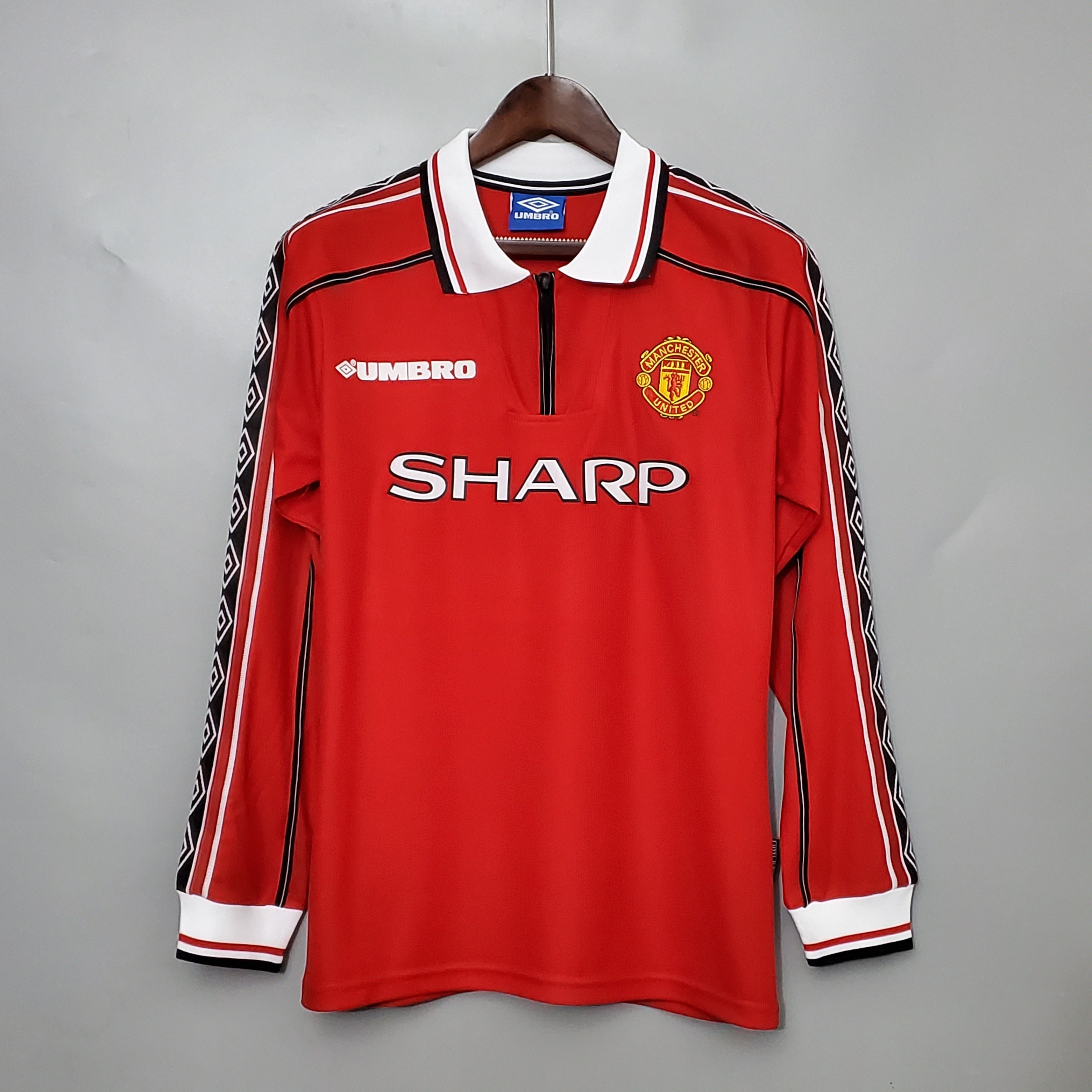 Camiseta Retro — Manchester United 98/99  — Local — Edición Clásica