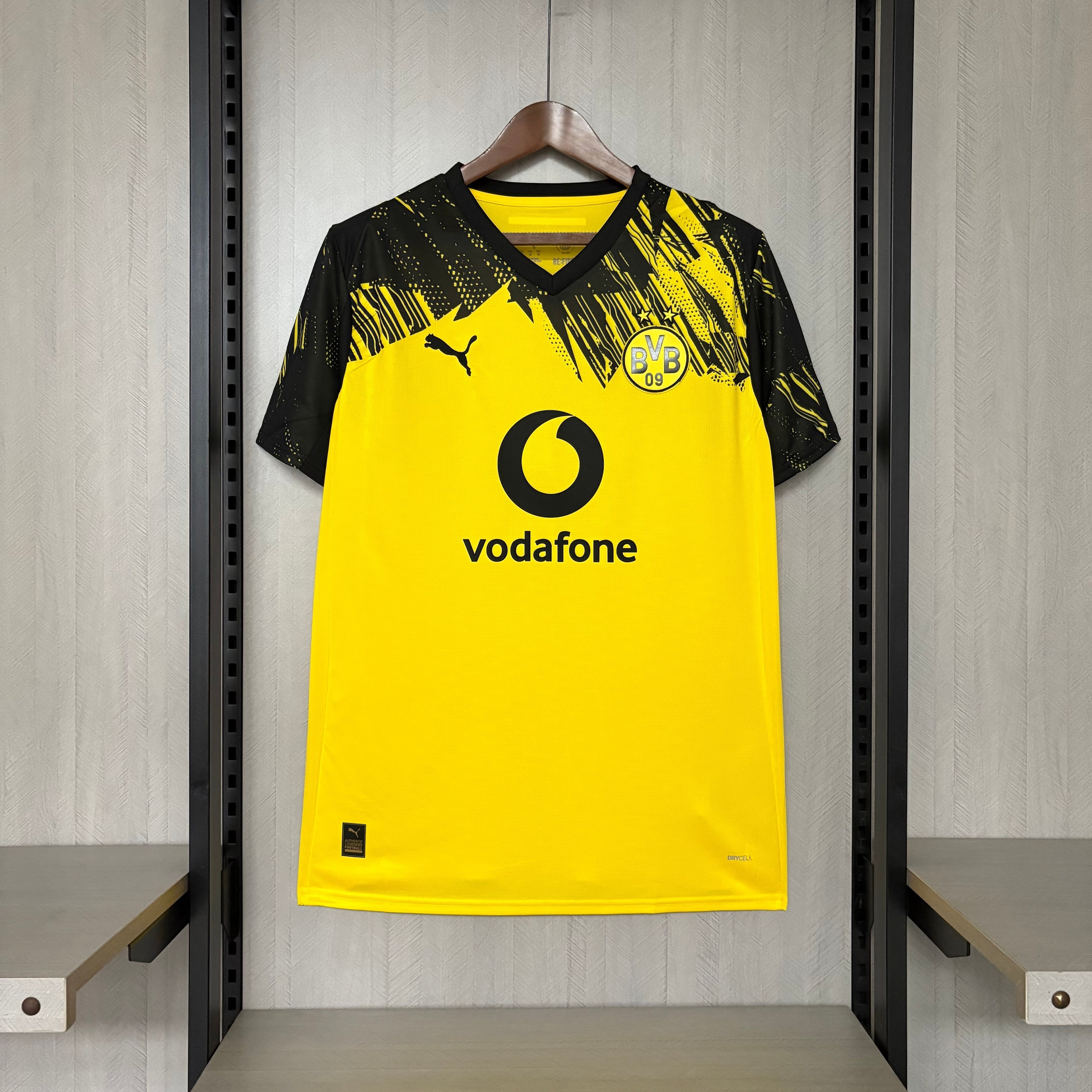 Borussia Dortmund - Local - Versión Aficionado - Temporada 2025/26