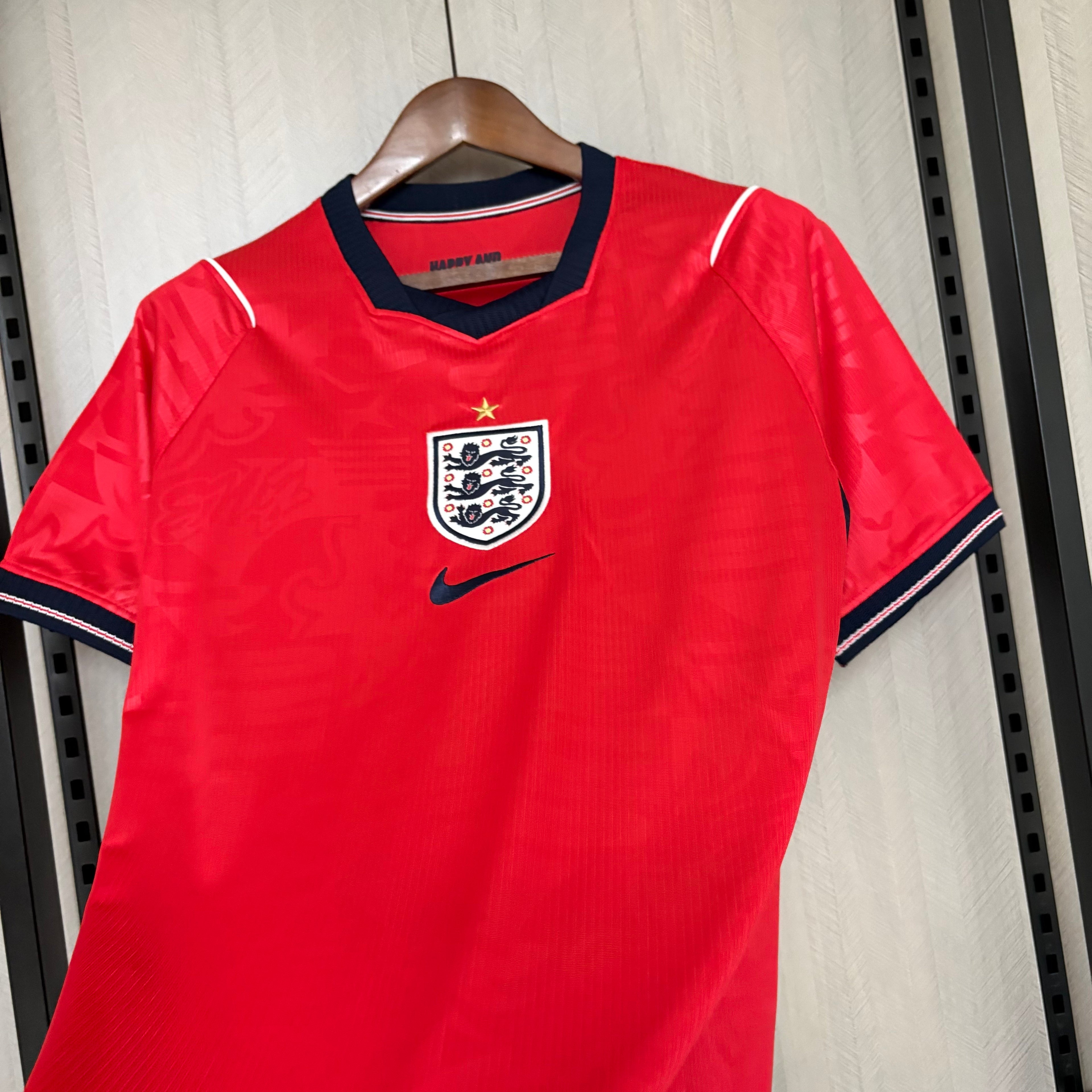 Inglaterra - Visitante - Versión Aficionado - Temporada 2025/26
