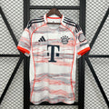 Bayern de Múnich - Visitante - Versión Aficionado - Temporada 2025/26