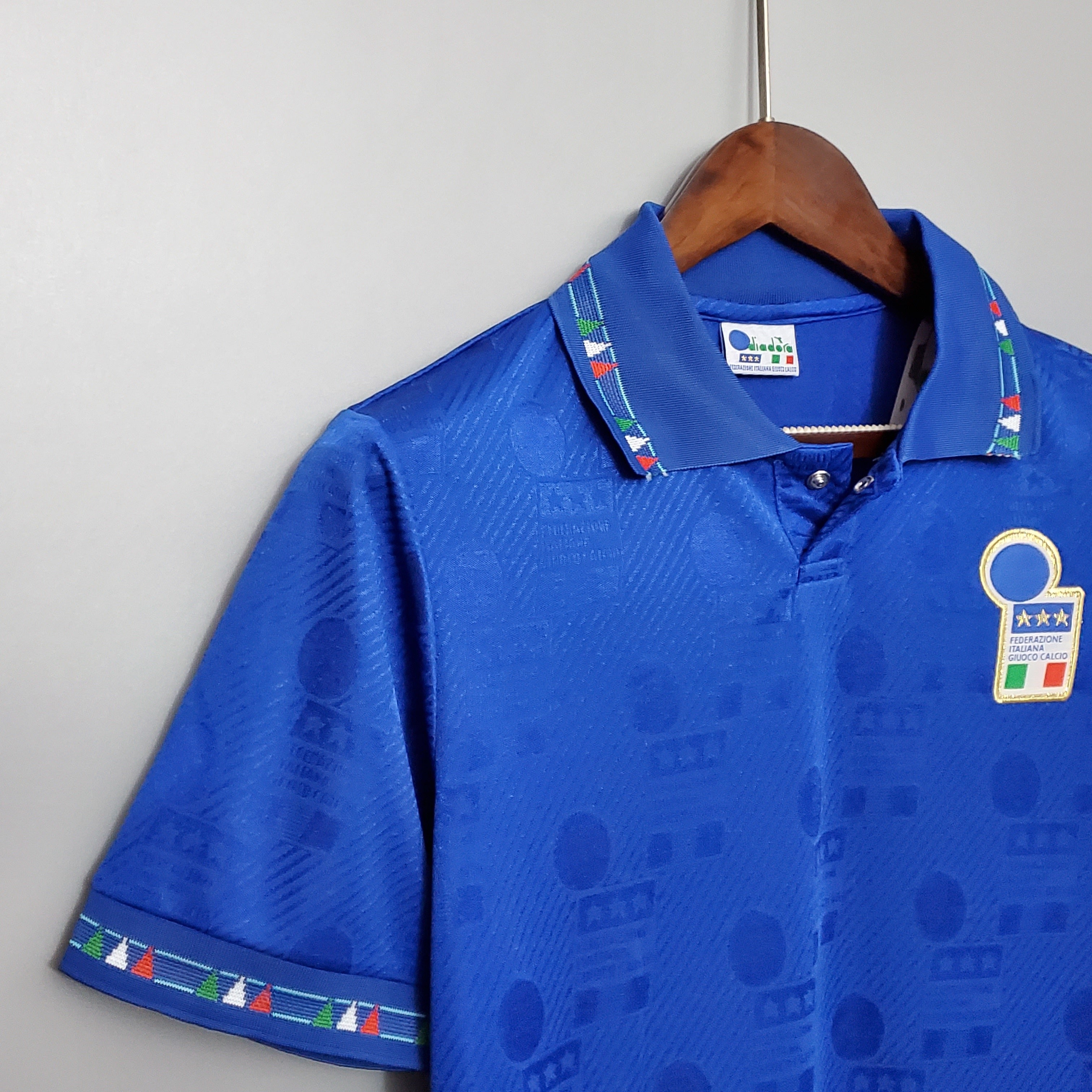 Camiseta Retro — Italia 1994 — Local — Edición Clásica