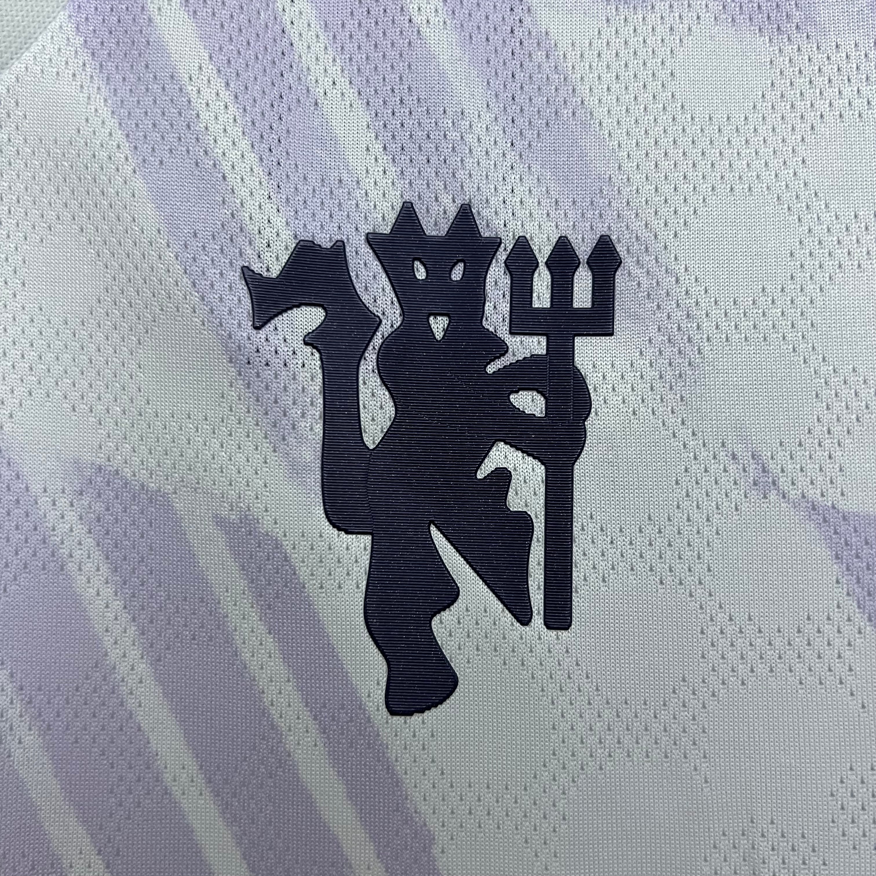 Manchester United - Visitante - Versión Aficionado - Temporada 2025/26
