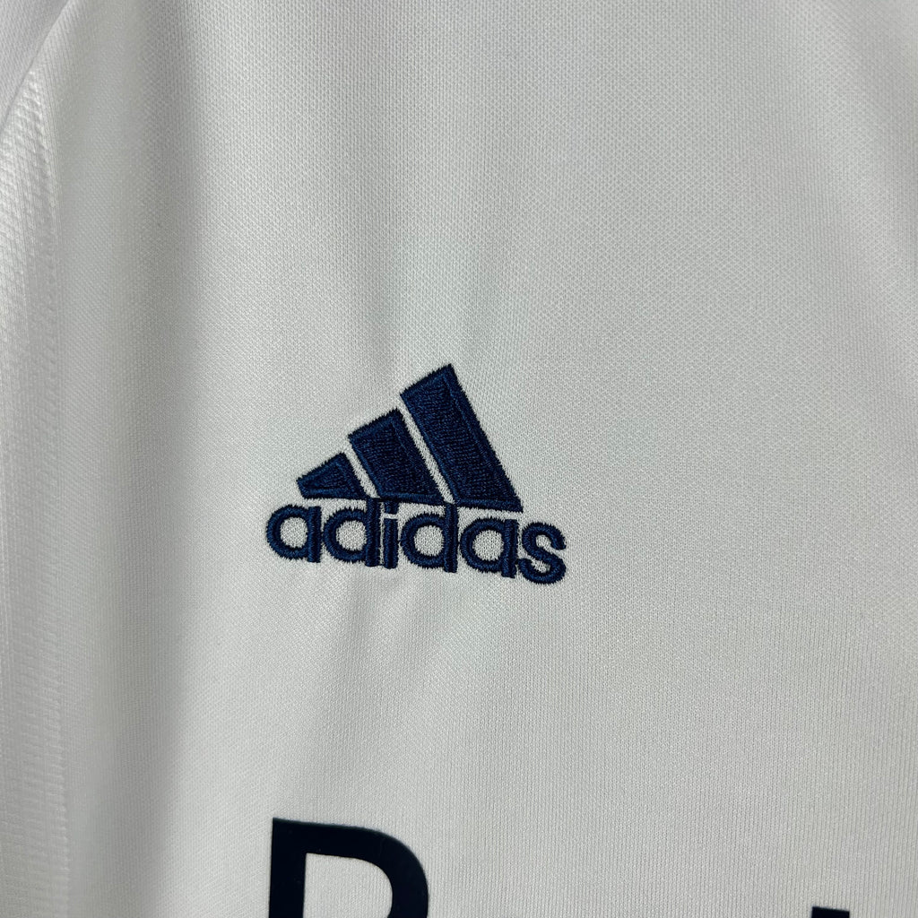 Camiseta Retro — Real Madrid 01/02 — Local — Edición Clásica