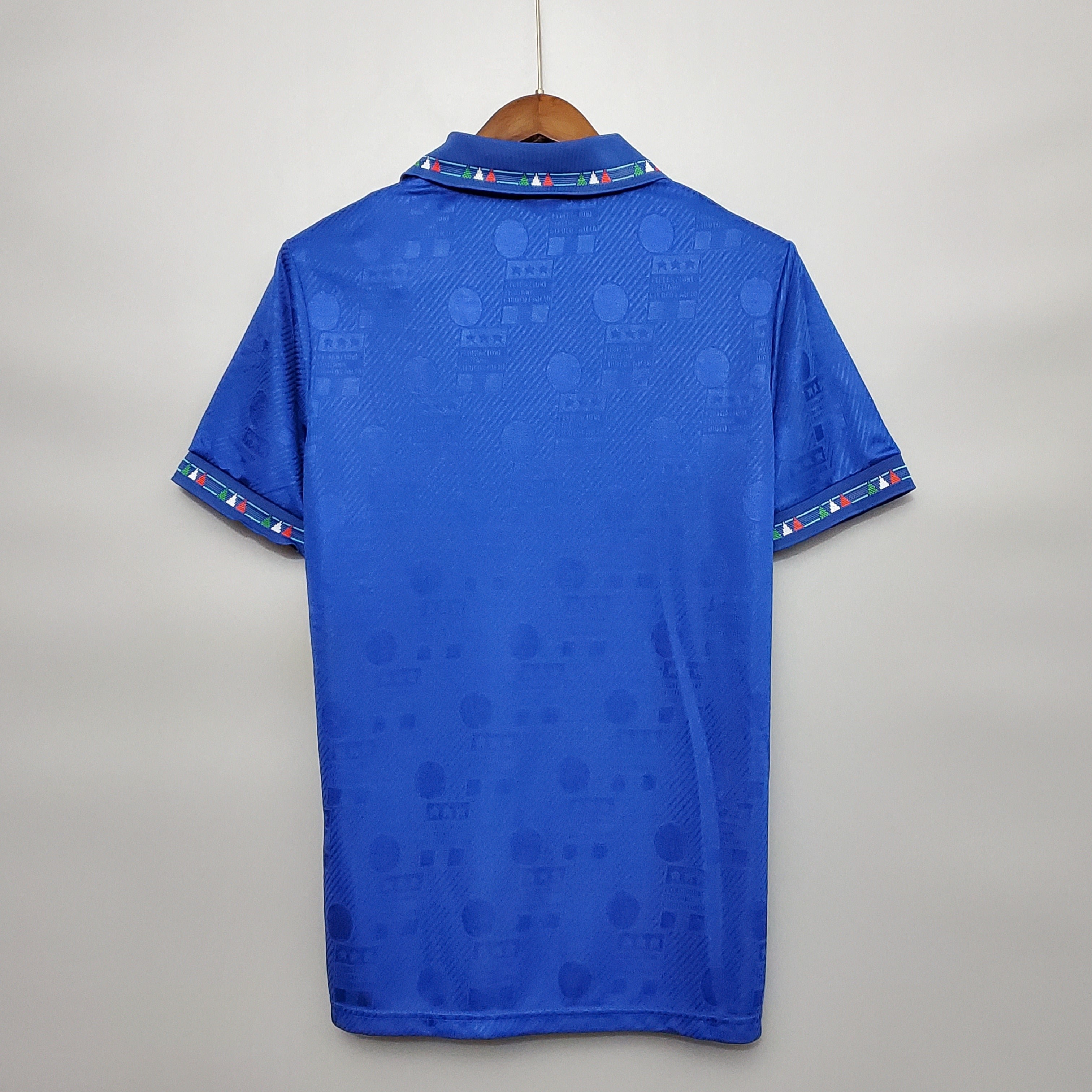 Camiseta Retro — Italia 1994 — Local — Edición Clásica