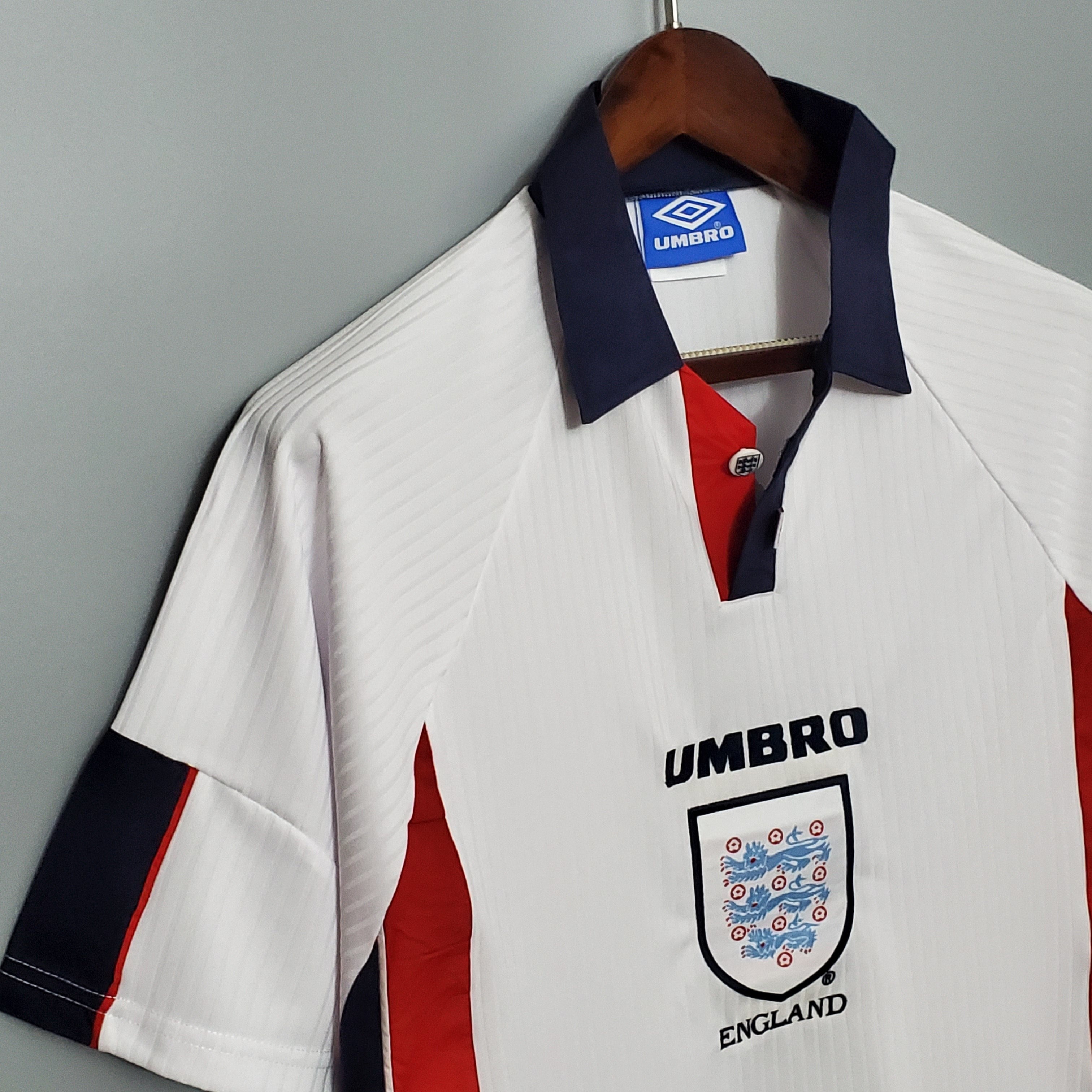 Camiseta Retro — Inglaterra 1998 — Local — Edición Clásica