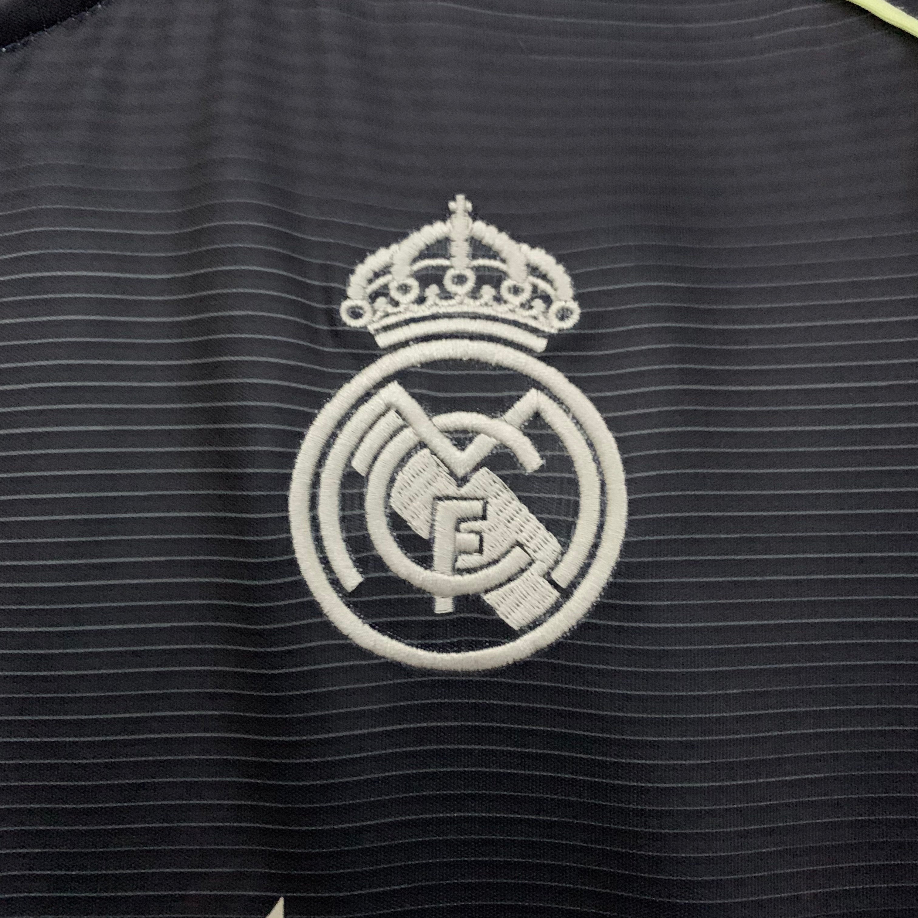 Real Madrid - Visitante - Versión Aficionado - Temporada 2025/26