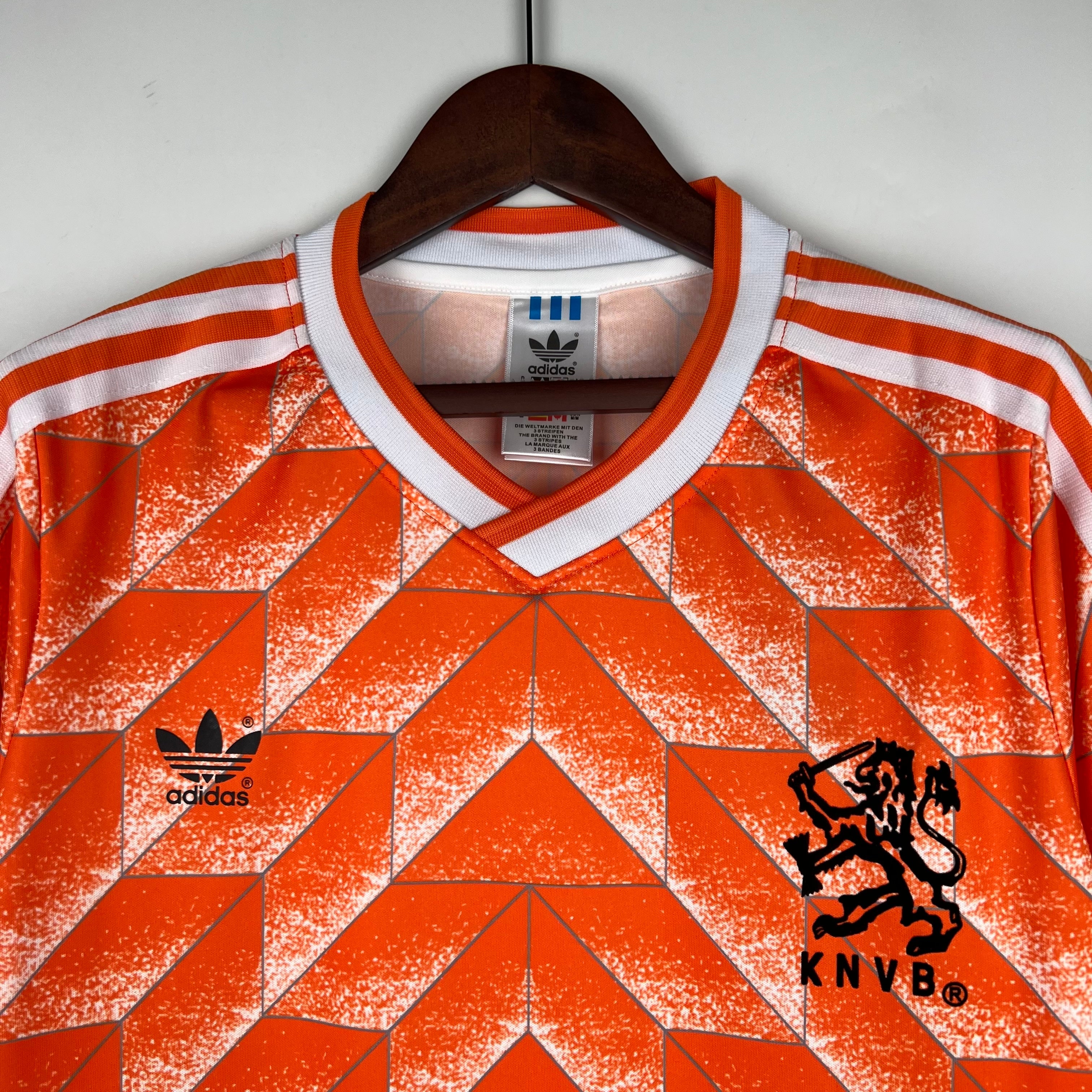 Camiseta Retro — Holanda 1988 — Local — Edición Clásica
