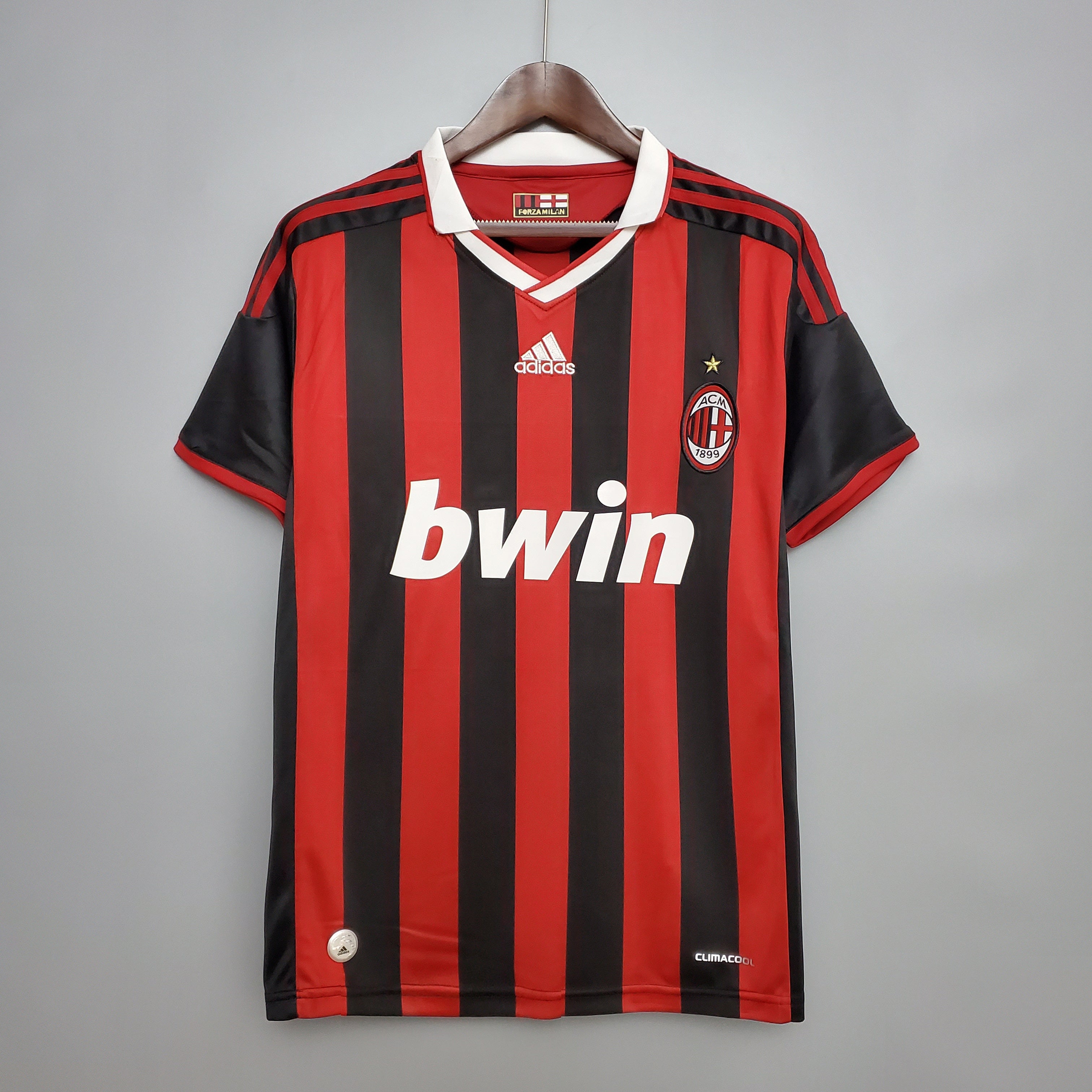Camiseta Retro — AC Milan 09/10 — Local — Edición Clásica