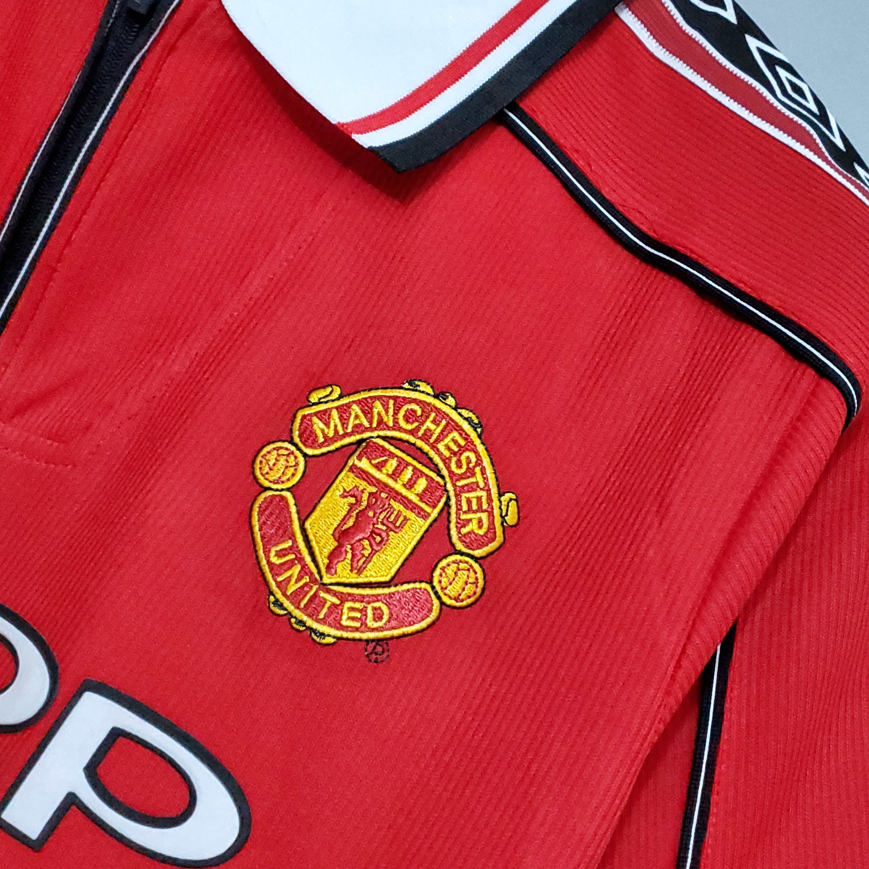 Camiseta Retro — Manchester United 98/99  — Local — Edición Clásica