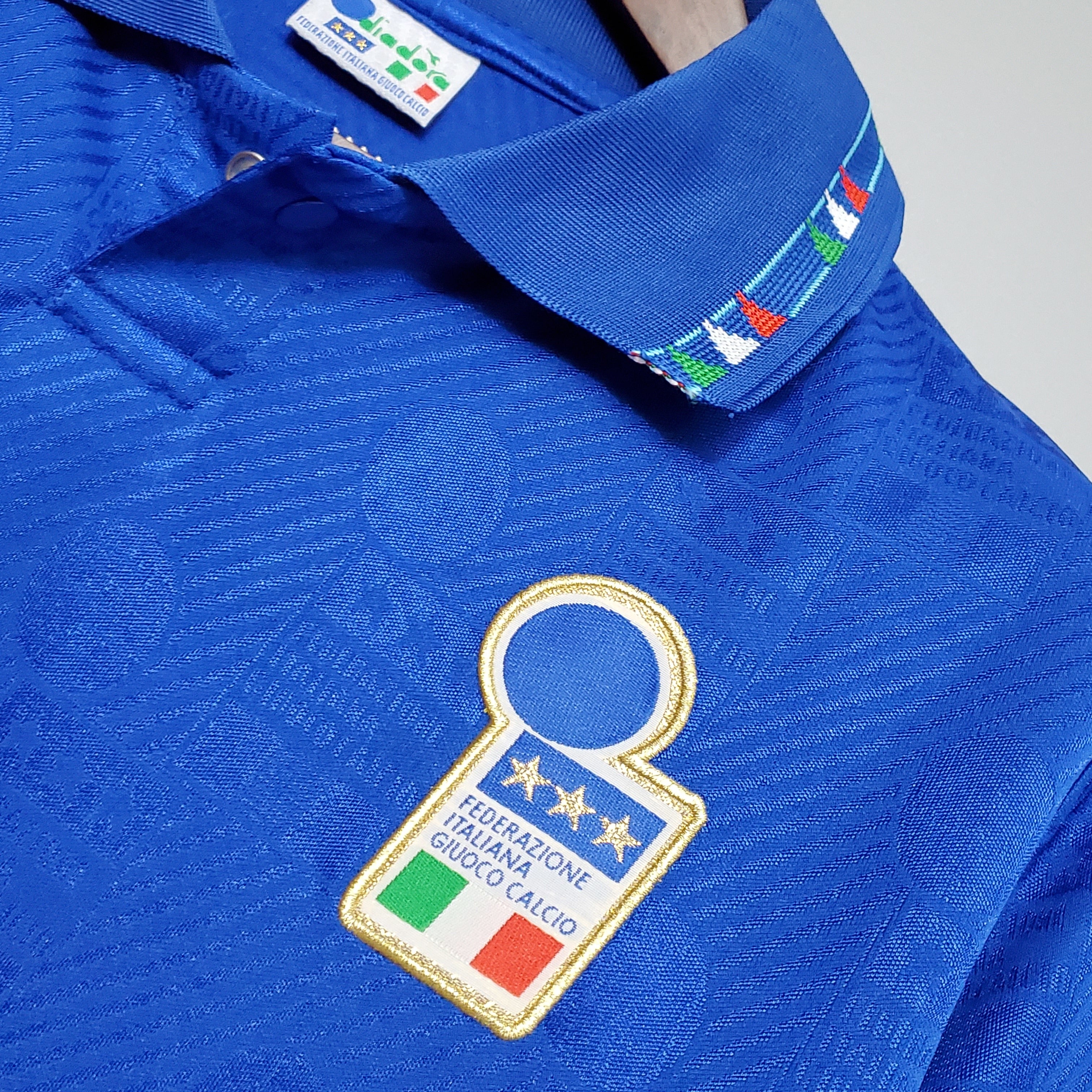 Camiseta Retro — Italia 1994 — Local — Edición Clásica