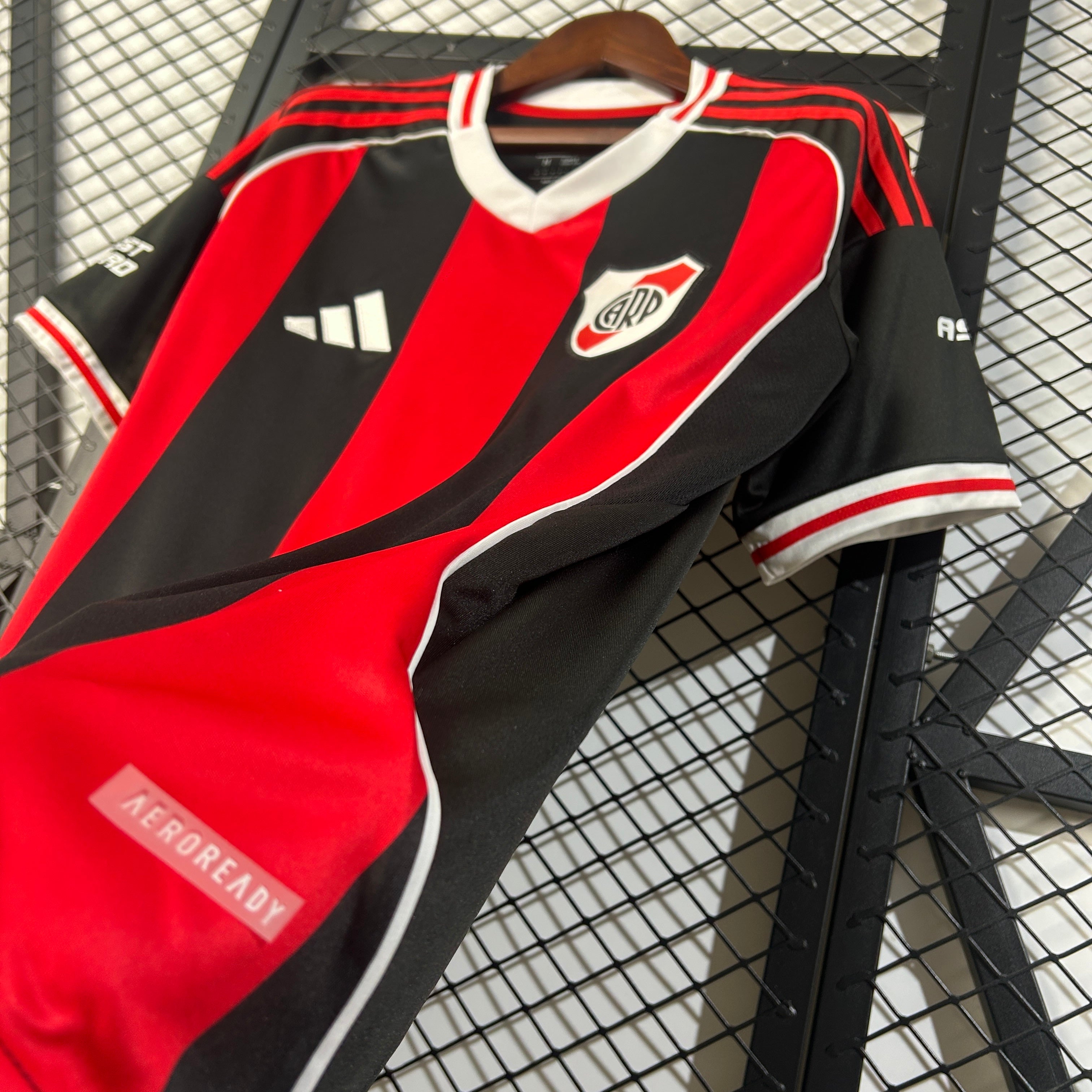 River Plate - Visitante - Versión Aficionado - Temporada 2025/26