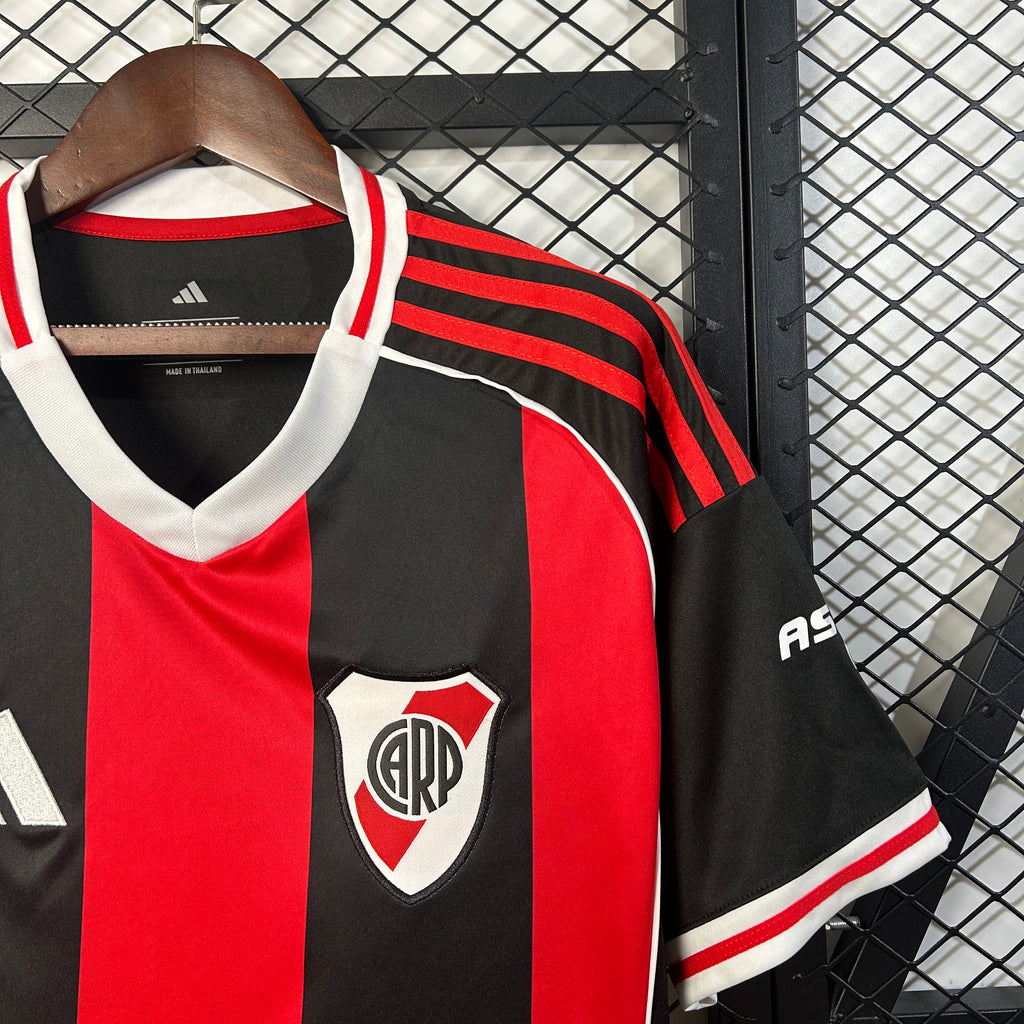 River Plate - Visitante - Versión Aficionado - Temporada 2025/26